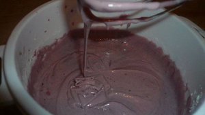 Яблочная шарлотка с вареньем