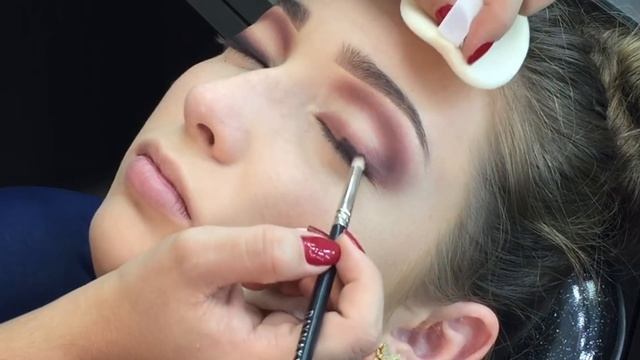 Delineado esfumado смотреть онлайн