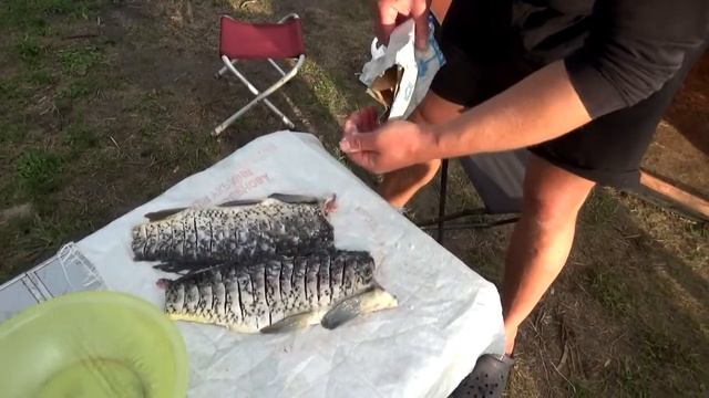 Сазан на решетке. Рецепт очень сочной рыбы!