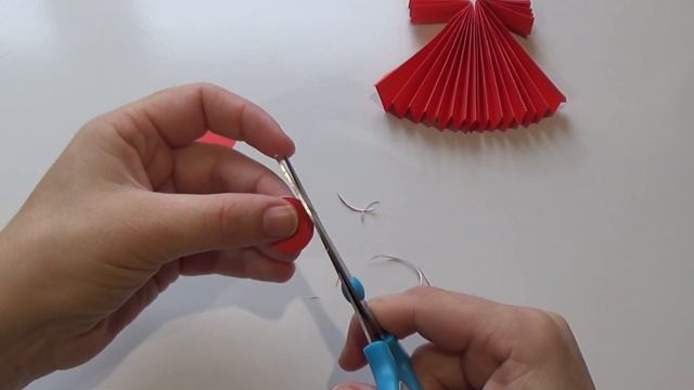 Як зробити Ангелочка з паперу