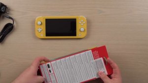 Распаковка Nintendo Switch Lite