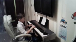 Учимся играть на пианино. Кот Леопольд