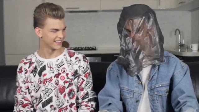 БЕЗУМНАЯ ПРАВДА ИЛИ ДЕЙСТВИЕ ! смотреть онлайн