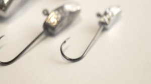 Джиг балансир CARGO.  Игра в воде джиг-головки....