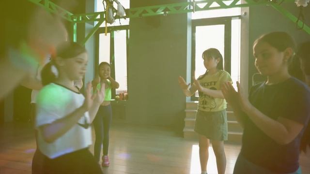 Zumba KIDS смотреть онлайн