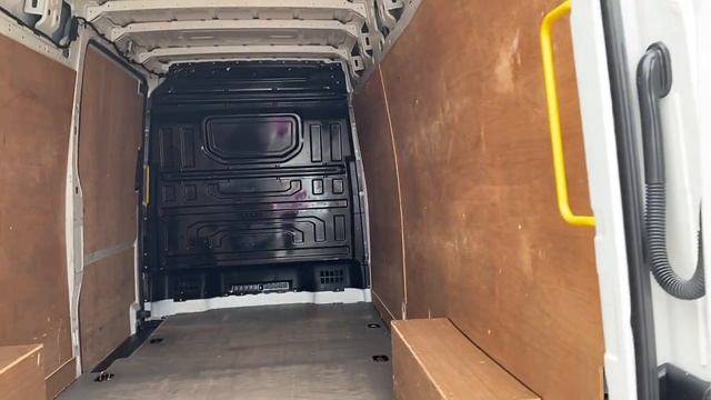 Volkswagen Crafter 2.0 TDI CR35 BlueMotion Tech Trendline FWD LWB High Roof Euro 6 (s/s) 2dr 1968 c смотреть онлайн