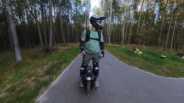 Небольшая прогулка с ребёнком. Моноколесо и велосипед