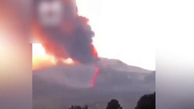 Красиво как. Вулкан Этна извержение 16 февраля 2021 смотреть онлайн