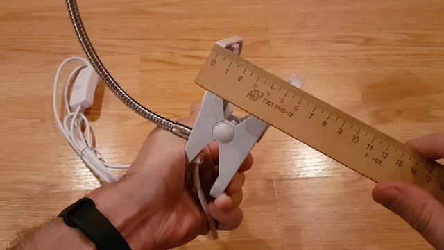 Светильник с зажимом Лампа Е27 с выключателем смотреть онлайн