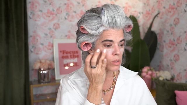 THE MOST UNDERRATED FOUNDATION ON THE MARKET | Nikol Johnson смотреть онлайн