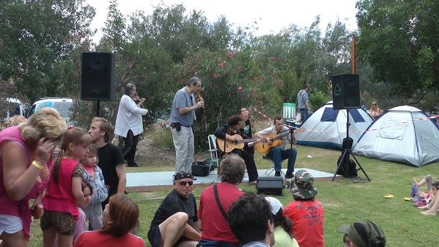 Сахновка 2011 Осенью в дождливый серый день... смотреть онлайн