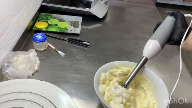 Свадебный торт/Крепление двух ярусного торта/Сборка торта/Украшение мастичное на свадебный торт смотреть онлайн