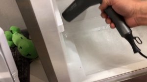 Ремонт холодильника Hotpoint Ariston. Потек холодильник забился слив, ремонт ноуфрост своими руками