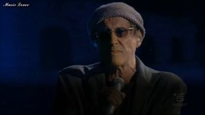 Adriano Celentano - L'emozione non ha voce (текст, перевод, транскрипция, разбор)
