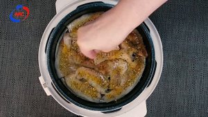 Мультиварка-скороварка. Минтай с овощами на пару в ARC–QDL-514D GIFT