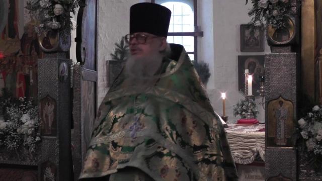 О православном отношении к праздникам и святыням.