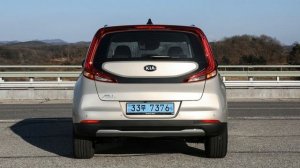 AMAZING! 2020 KIA SOUL EV REVIEW