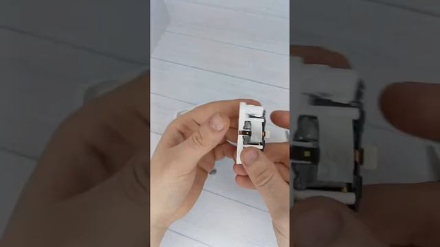 Разборка, исследование кейса дешёвой копии наушников airpods pro купленных у конкурентов #рекоменд смотреть онлайн