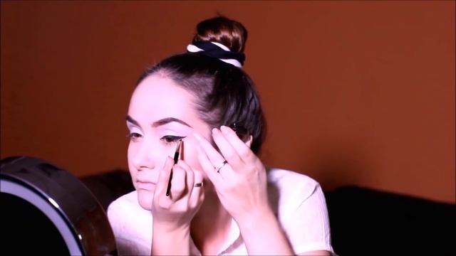 Макияж: Как рисовать стрелки Длинные выразительные смотреть онлайн