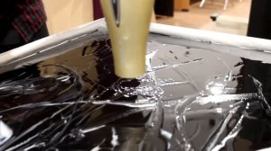 Создаем "Космический стол" из смолы с люминофором.