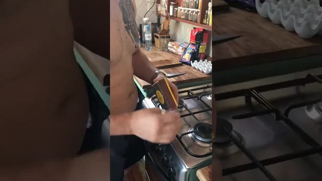 Едим доме: жарим стейк из лучшего мяса в Аргентине/Max&Kati смотреть онлайн