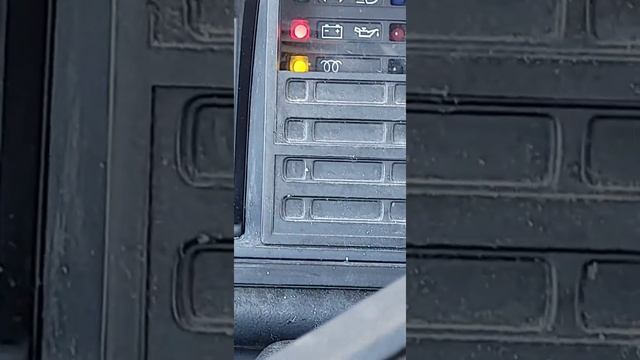 Vw Transporter T3 1.6D cold start смотреть онлайн