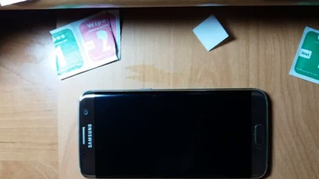 Как наклеить защитное стекло на смартфон Samsung S 7 edge. часть 2 смотреть онлайн