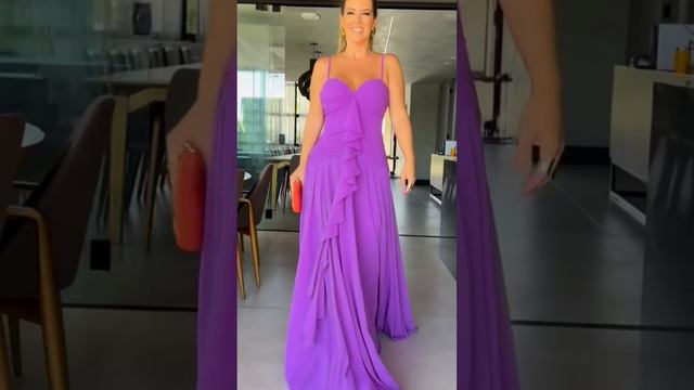 Красивая Стильная женская одежда Платья смотреть онлайн