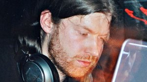 Aphex Twin - Live @ Les Mains d'Oeuvres Paris, France 15-12-2002 FULL SHOW