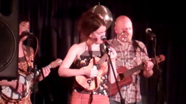 Ukelele Bitchslap смотреть онлайн