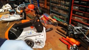 Stihl MS 151 TC Chainsaw, Fitting A Bumper SPIKE.