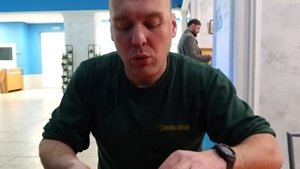 Икра морского ежа отзыв. Поедем поедим на Морском вокзале в Мурманске. Футблогер