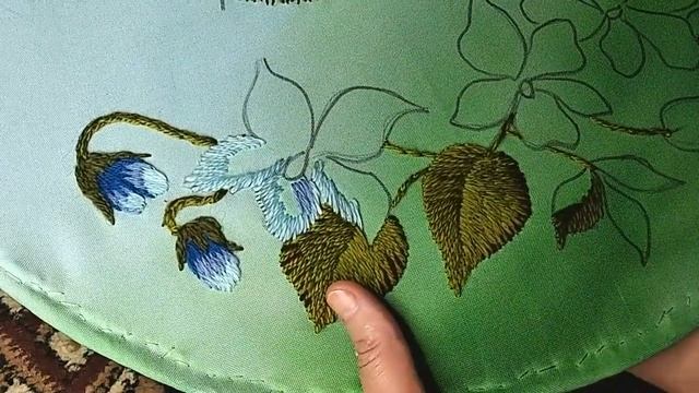 Поэтапно вышиваю цветы и деревню. Ностальгия / Рукоделие своими руками / Hand Embroidery смотреть онлайн