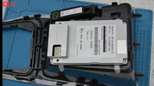 Skoda Octavia беспроводная зарядка от Camry