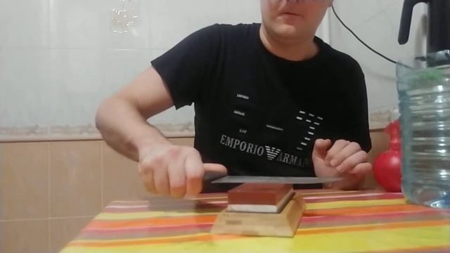 Заточка кухонного ножа на камне 1000/3000