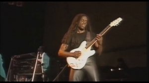Eddy Grant - Living On The Frontline (Live)
