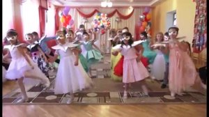 Танец _Компьютерные вирусы_ в детском саду (10 гр.).mp4