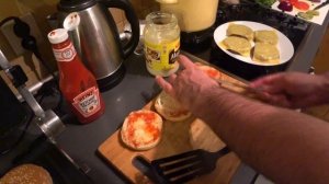 Готовим Бургеры на Электрогриле DELONGHI CGH 1012D