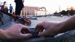 PO-32 PO-33 teenage engineering \ skatepark live performance
