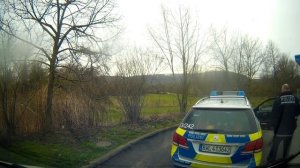 Как останавливает полиция на автобане в Германии