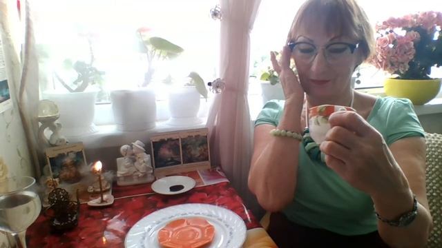 УТРЕННИЙ КОФЕ . ГАДАНИЕ НА БЛИЖАЙШИЙ СРОК . ОРАКУЛ ЛЮБВИ.СЛУШАЙТЕ СЕРДЦЕМ .
