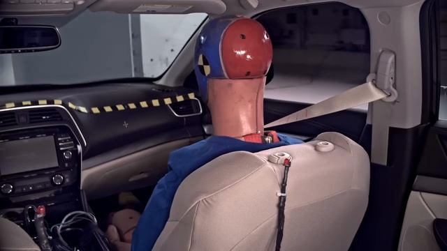 2017 Nissan Maxima passenger-side small overlap IIHS crash test смотреть онлайн