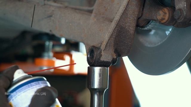 RENAULT MEGANE SCENIC hátsó lengéscsillapító csere [ÚTMUTATÓ AUTODOC] смотреть онлайн