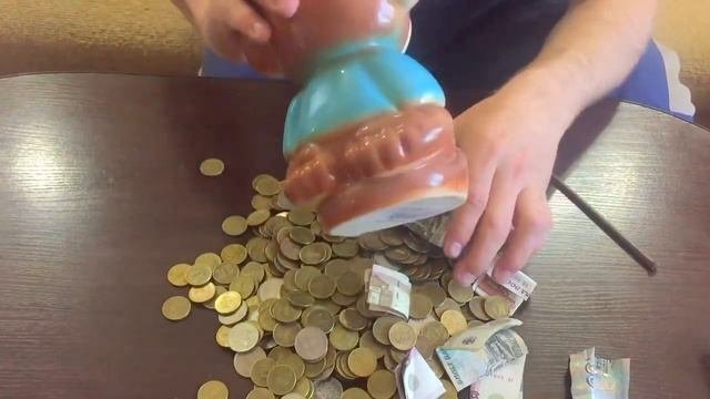 Разбиваем копилку - HD ! 1 000 000 Рублей!