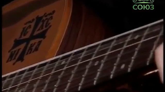 Андрей Гуров, иерей исполняет песню тернистый путь. смотреть онлайн