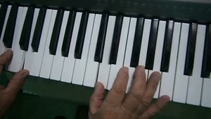 Demostração do teclado Medeli MD 700