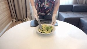 ГУАКАМОЛЕ С КРЕВЕТКАМИ И БРУСКЕТТА С КРАСНОЙ РЫБОЙ. РОМАНТИЧЕСКИЙ ЗАВТРАК НА ОТДЫХЕ.