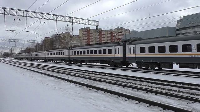 Электропоезд ЭП2Д-0181 (ЦППК) пригородный поезд №6119 Голутвин - Москва.