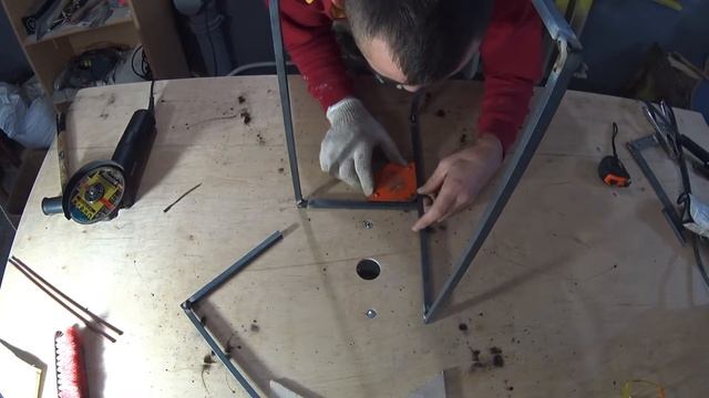 ЖУРНАЛЬНЫЙ СТОЛ ИЗ ФАНЕРЫ И КВАДРАТА своими руками / COFFEE TABLE смотреть онлайн