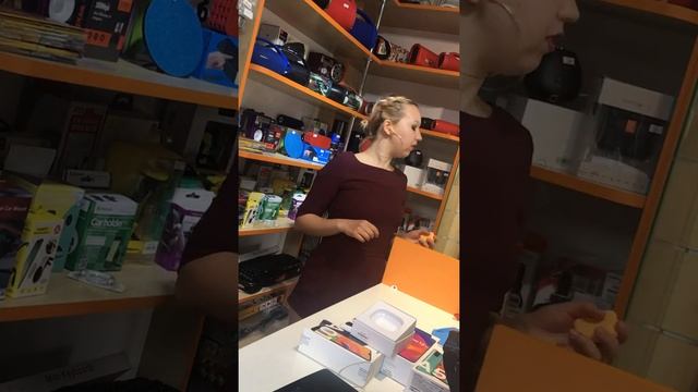 Обзор на наушники i12 TWS и сравнение с Airpods?Как заряжать Bluetooth  TWSНАУШНИКИ ЗА 10$ Я В ШОКЕ смотреть онлайн